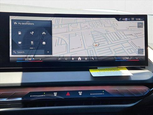 Used 2025 BMW X3 xDrive30i w/ Premium Package image 12