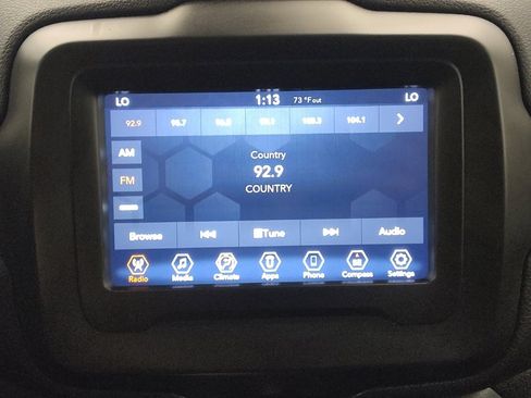 Used 2021 Jeep Renegade Latitude image 25