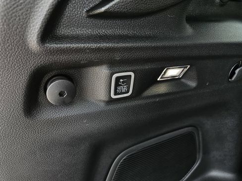 New 2026 Jeep Grand Cherokee L Limited RWD image 10