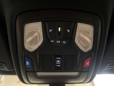 Used 2023 RAM 1500 Big Horn image 23