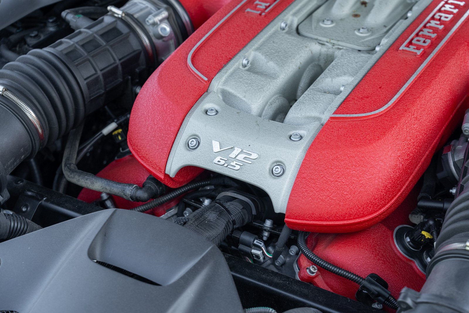Used 2020 Ferrari 812 Superfast RWD image 22