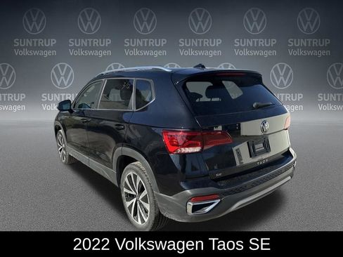 Used 2022 Volkswagen Taos SE image 3