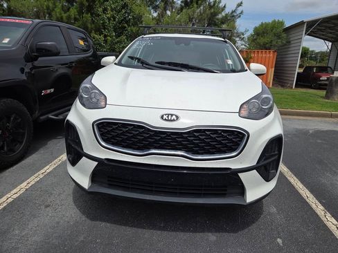 Used 2021 Kia Sportage LX FWD image 2