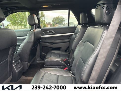 Used 2016 Ford Explorer XLT w/ Equipment Group 202A image 12
