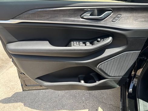 New 2026 Jeep Grand Cherokee L Limited AWD/4WD image 10