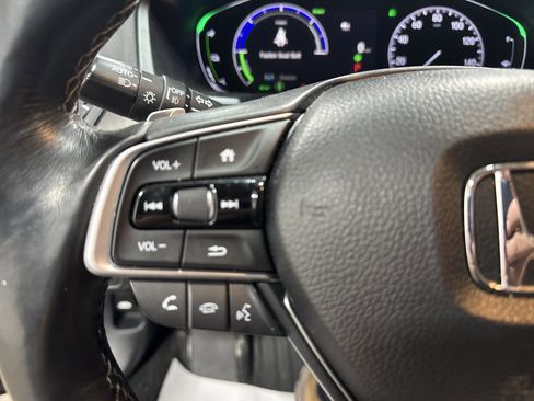 Used 2021 Honda Accord Touring image 19