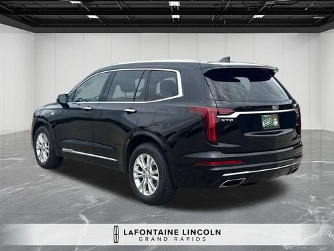 Used 2021 Cadillac XT6 Luxury w/ LPO, Floor Liner Package FWD image 3