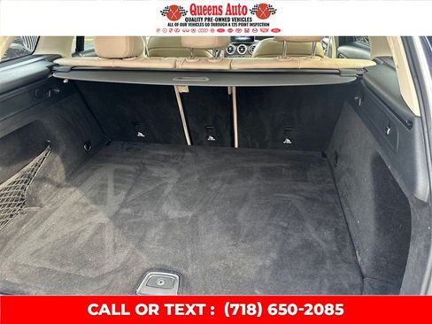 Used 2019 Mercedes-Benz GLC 300 4MATIC w/ Premium Package image 14