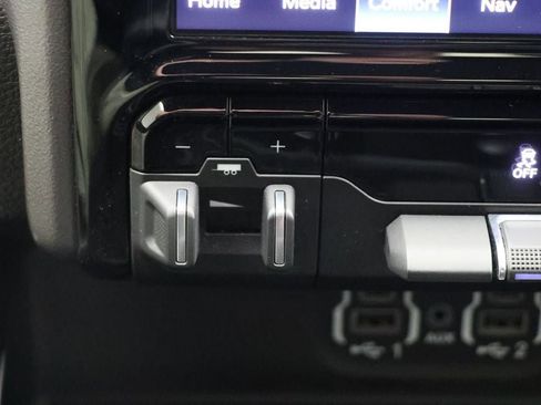 Used 2023 RAM 1500 Laramie image 30