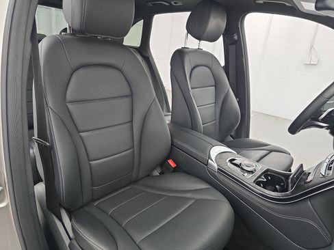 Certified 2019 Mercedes-Benz GLC 300 image 10