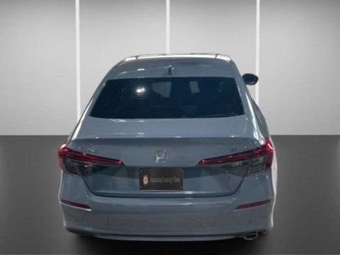 Used 2023 Honda Civic Sport image 10