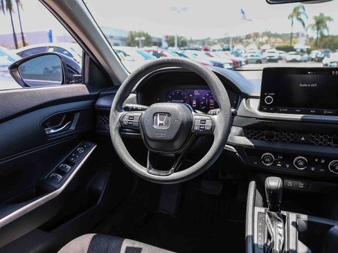 Certified 2023 Honda Accord LX image 5