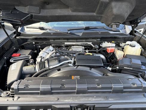 Used 2021 Chevrolet Silverado 2500 High Country w/ Z71 Off-Road Package AWD/4WD image 15