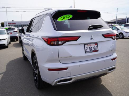 Used 2024 Mitsubishi Outlander SEL image 10