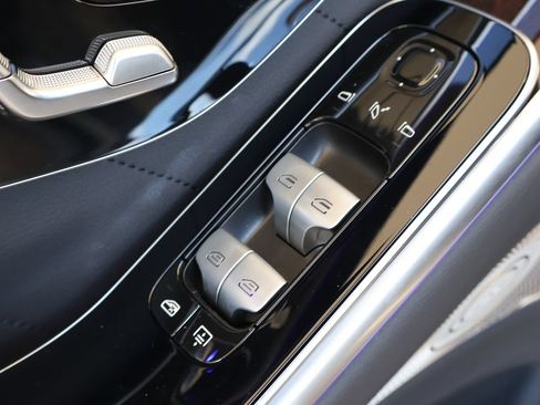 Used 2024 Mercedes-Benz S 580 4MATIC Sedan image 12