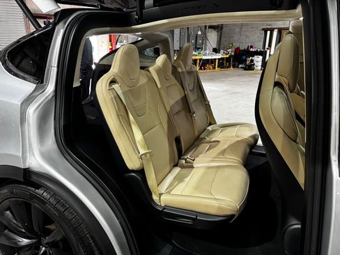 Used 2017 Tesla Model X P100D image 19