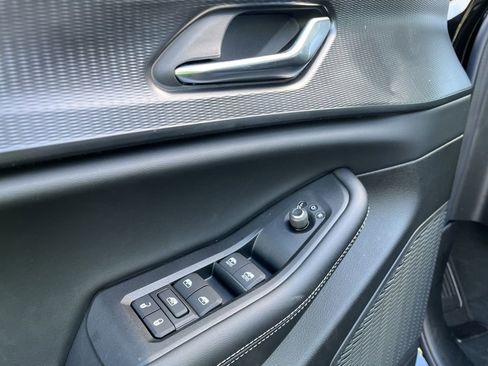 New 2025 Jeep Grand Cherokee Altitude image 25