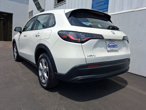 Used 2024 Honda HR-V LX image 3