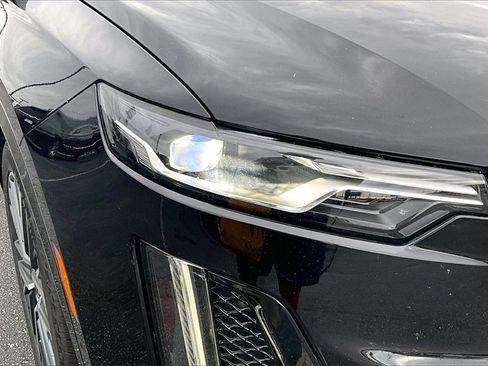 Certified 2023 Cadillac XT6 Sport w/ Technology Package image 32