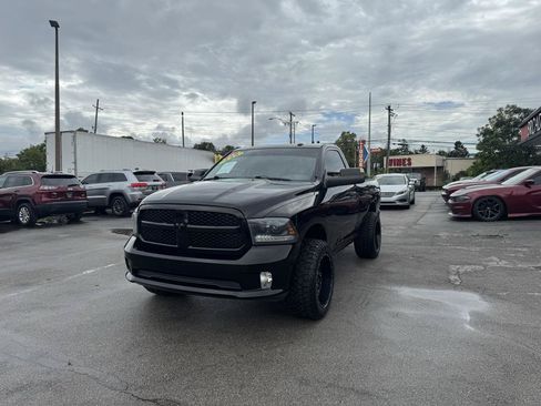 Used 2015 RAM 1500 Express w/ Black Ram 1500 Express Group AWD/4WD image 7