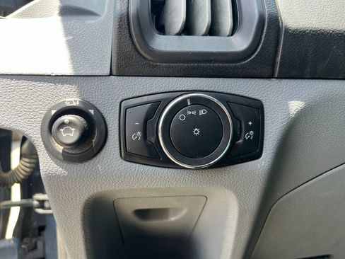 Used 2019 Ford Transit 250 148 High Roof Extended RWD image 21