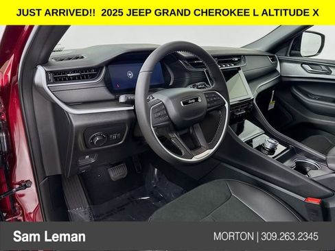 New 2025 Jeep Grand Cherokee L Altitude image 9