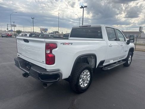 Used 2024 Chevrolet Silverado 3500 LT AWD/4WD image 3