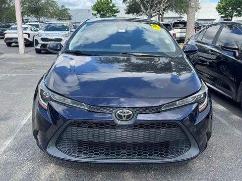 Used 2021 Toyota Corolla LE FWD image 8