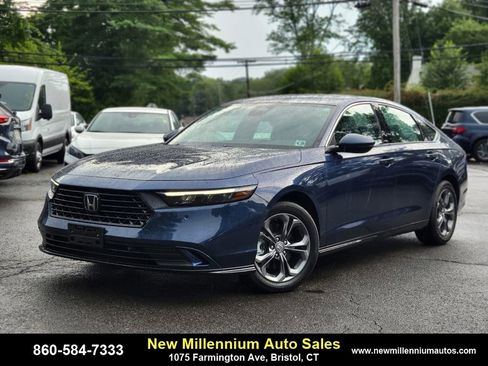 Used 2023 Honda Accord EX-L image 1