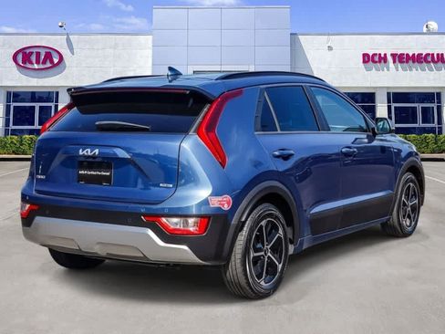 Certified 2023 Kia Niro EX FWD image 4