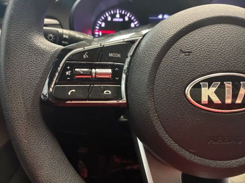 Used 2019 Kia Optima LX FWD image 18