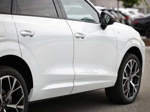 New 2026 Audi Q3 quattro 2.0T AWD/4WD image 8