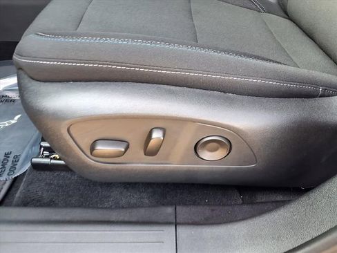 New 2026 Chevrolet Equinox EV LT FWD image 29
