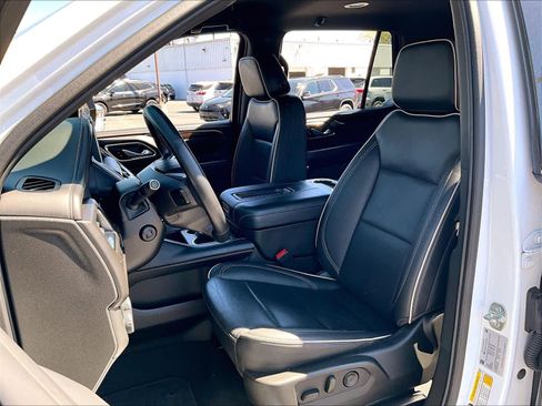 Used 2024 Chevrolet Tahoe Premier AWD/4WD image 10