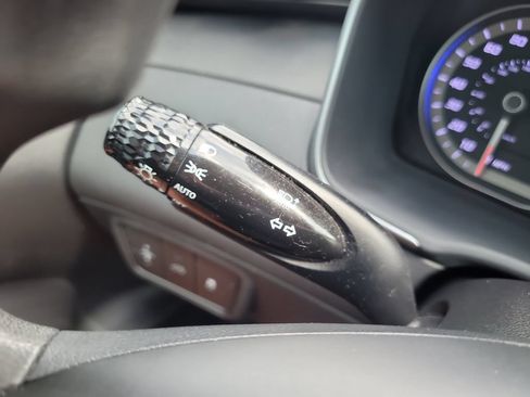 Used 2024 Hyundai Santa Cruz SE FWD image 27