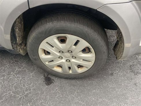 Used 2018 Dodge Journey SE image 5