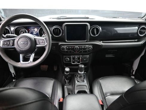 Used 2023 Jeep Wrangler Altitude image 25