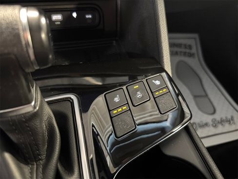 Certified 2023 Kia Sportage EX image 30