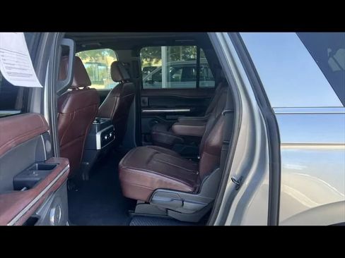 Used 2024 Ford Expedition Max Limited AWD/4WD image 14