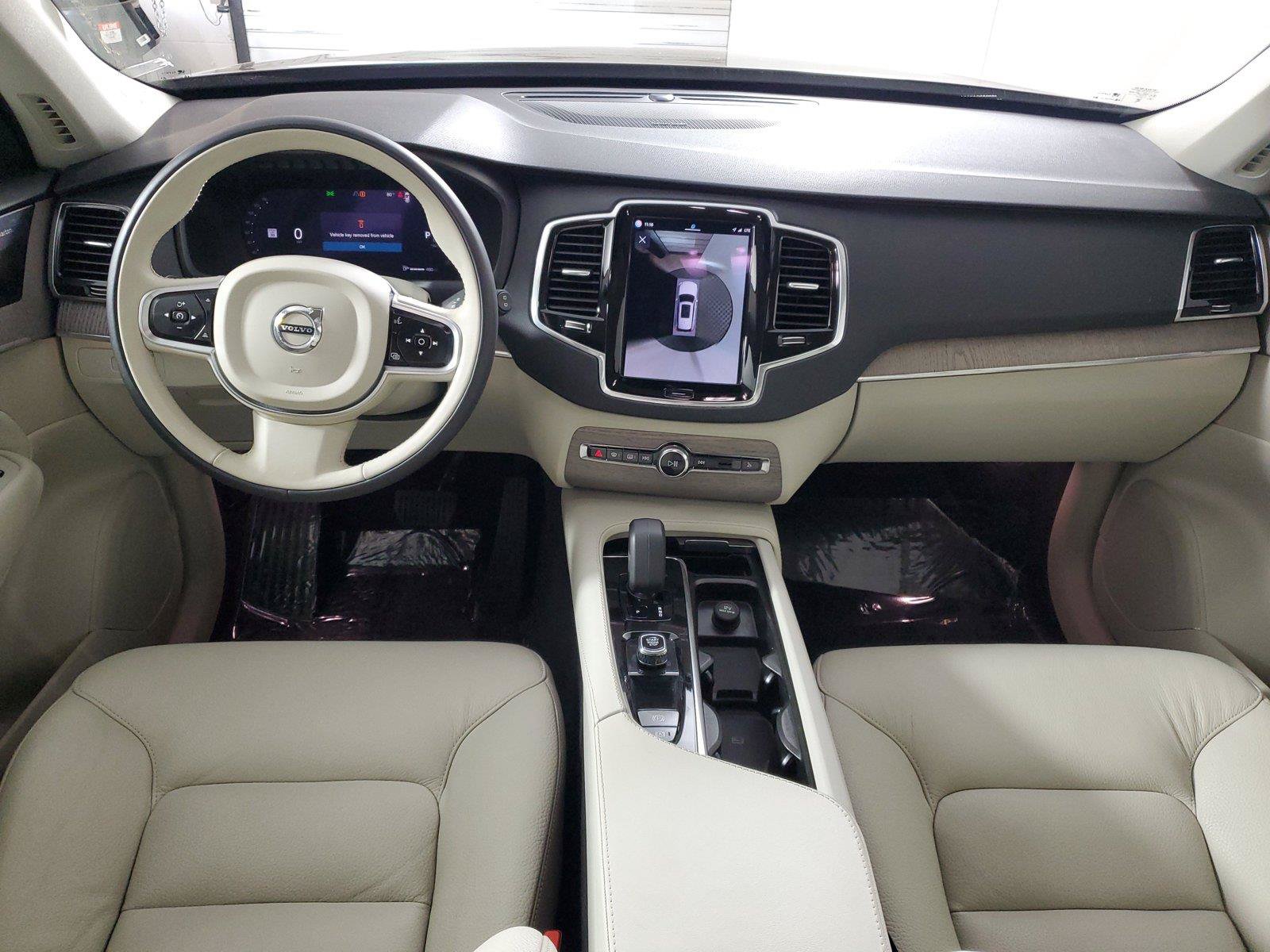 Certified 2023 Volvo XC90 B6 Plus w/ Protection Package Premier AWD/4WD image 15