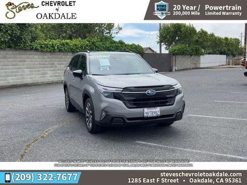 Used 2025 Subaru Forester Touring AWD/4WD image 3