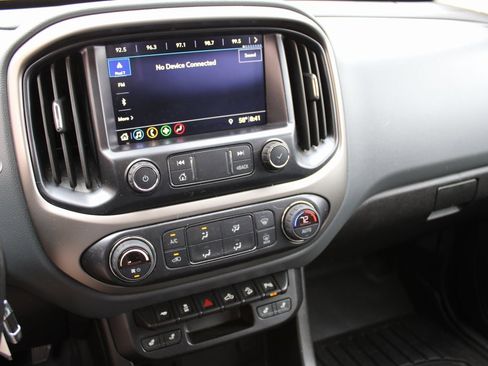 Used 2019 Chevrolet Colorado Z71 image 6