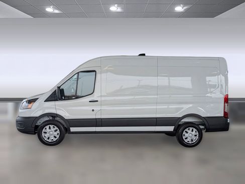 New 2026 Ford Transit 250 148 Medium Roof w/ Load Area Protection Package RWD image 2