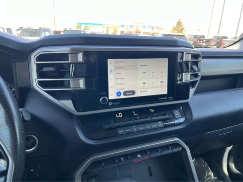 Used 2022 Toyota Tundra SR5 w/ SR5 Convenience Package image 36