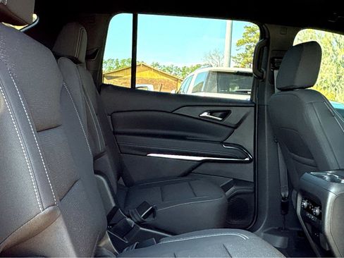 Used 2026 Chevrolet Traverse LT w/ Driver Confidence Package image 12