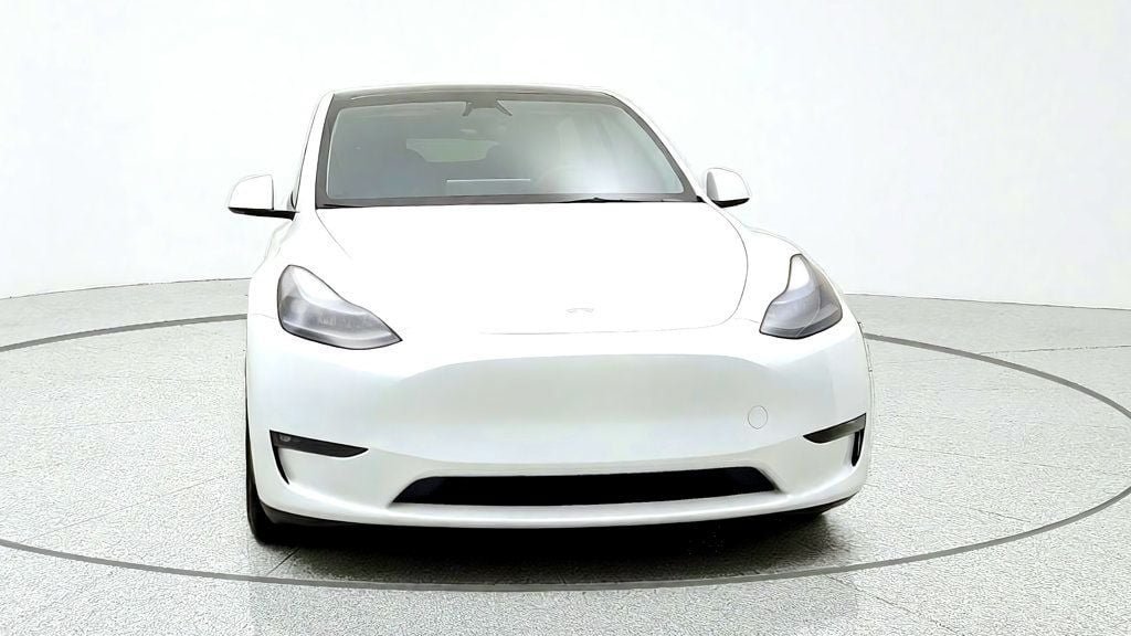 Used 2024 Tesla Model Y Performance AWD/4WD image 2