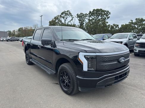 Certified 2025 Ford F150 Lightning XLT AWD/4WD image 3