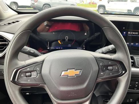 Used 2024 Chevrolet TrailBlazer LS w/ LS Convenience Package AWD/4WD image 41