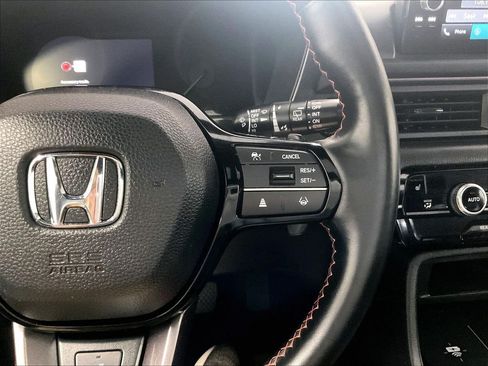 Used 2024 Honda Pilot TrailSport image 25