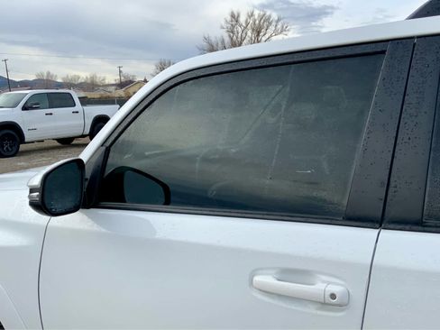 Used 2022 Toyota 4Runner SR5 Premium image 11